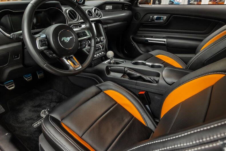 2020 Ford Mustang