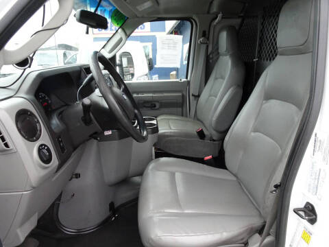 2014 Ford E-Series E-350 SD