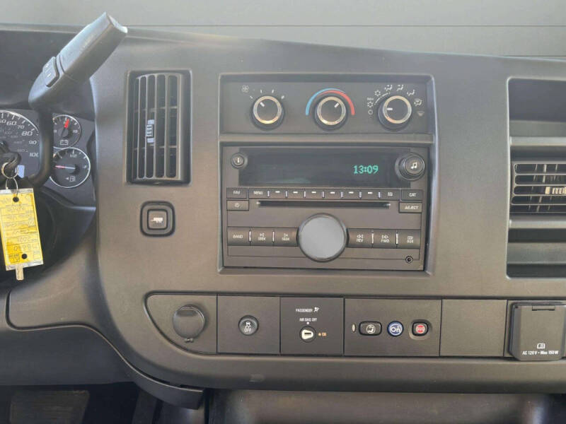 2021 Chevrolet Express 2500