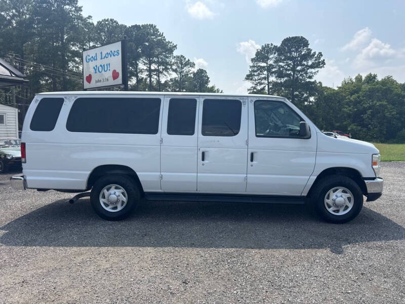 2013 Ford E-Series E-350 SD XLT