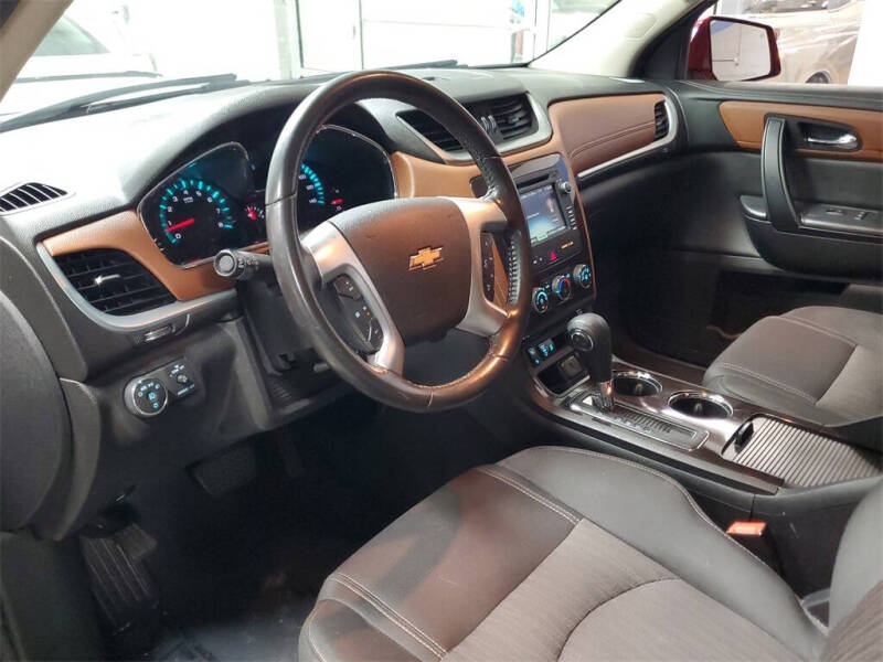 2017 Chevrolet Traverse LT