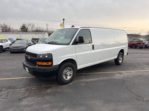 2023 Chevrolet Express 2500