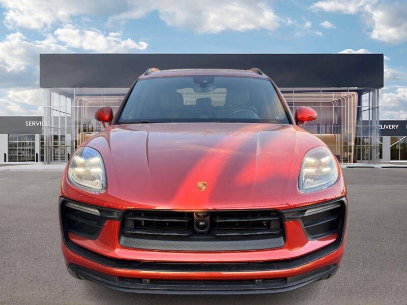 2023 Porsche Macan T