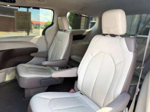 2019 Chrysler Pacifica Touring L Plus