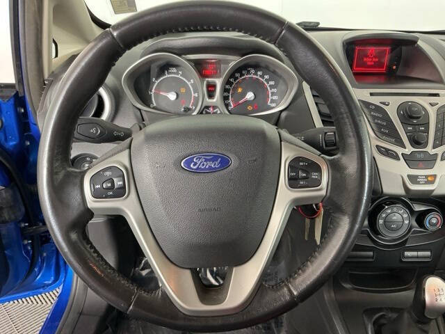 2011 Ford Fiesta SES