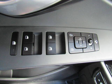 2023 Kia Niro EX Touring