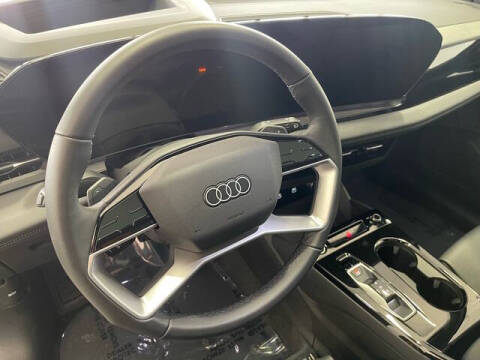 2025 Audi Q6 e-tron quattro Premium Plus