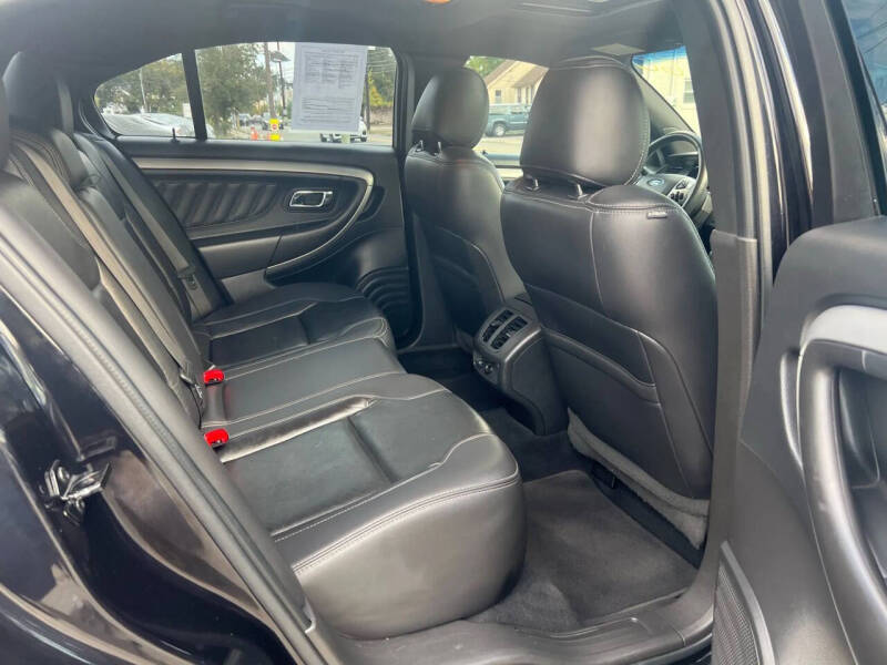 2019 Ford Taurus SEL