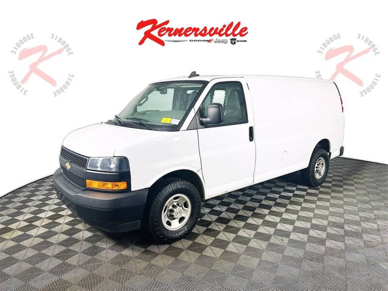 2022 Chevrolet Express 2500