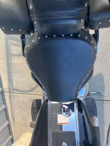 2006 Suzuki Boulevard