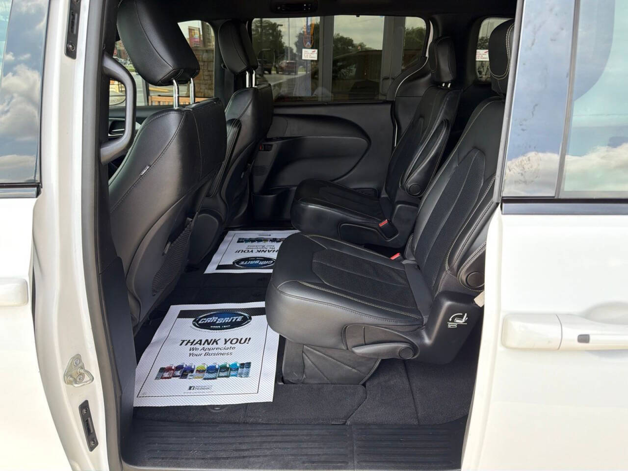 White 2020 Chrysler Pacifica Launch Edition AWD Launch Edition 4dr Mini-Van 2