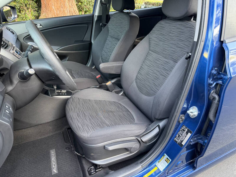2017 Hyundai Accent SE