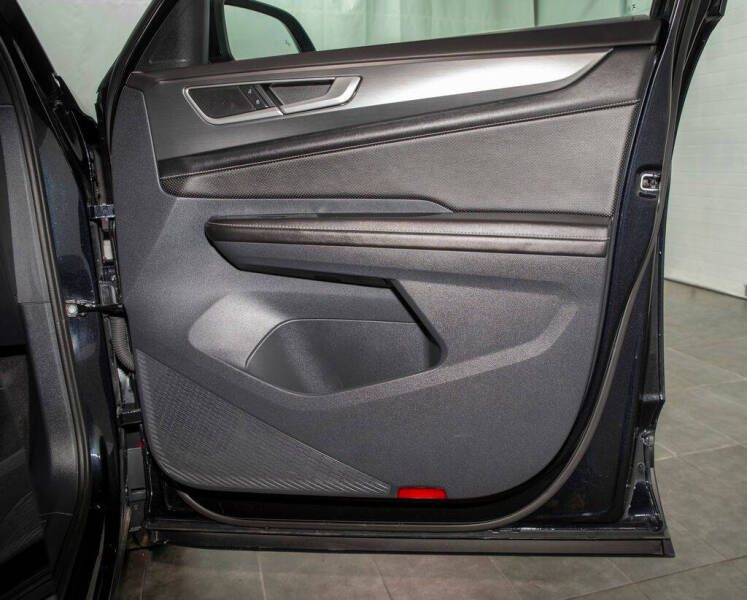 2024 Volkswagen Atlas Cross Sport SE 4Motion