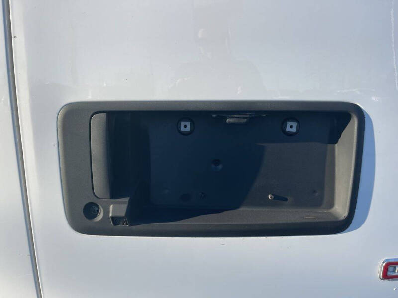 2024 GMC Savana 2500