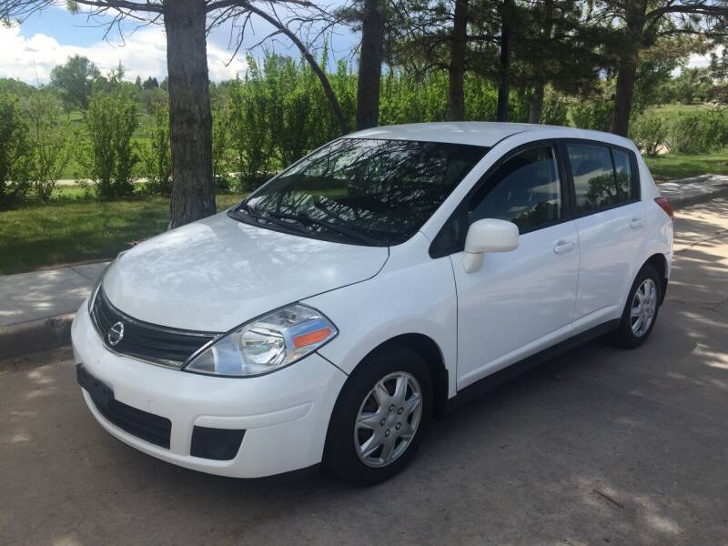 2012 Nissan Versa for sale at QUEST MOTORS in Englewood CO