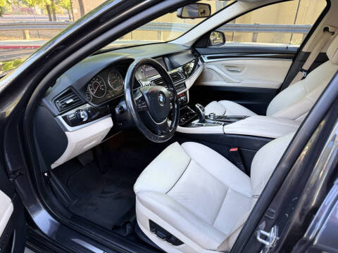 2011 BMW 5 Series 528i