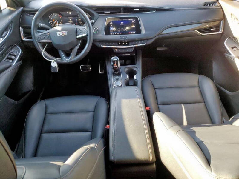 2023 Cadillac XT4 Sport