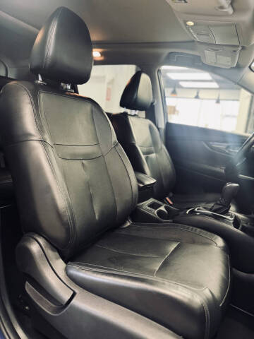 2018 Nissan Rogue SL