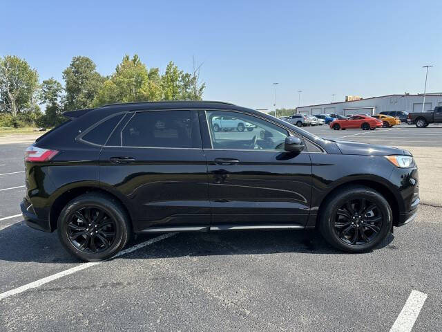 2024 Ford Edge SE