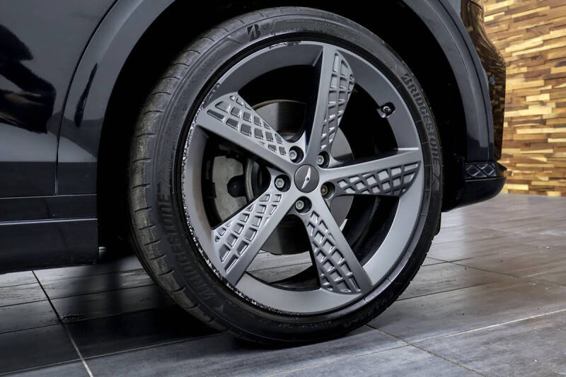 2022 Genesis GV70 2.5T Standard