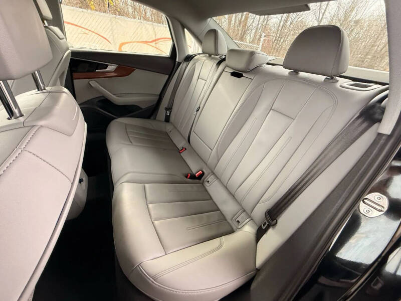 2021 Audi A4 quattro Premium 40 TFSI