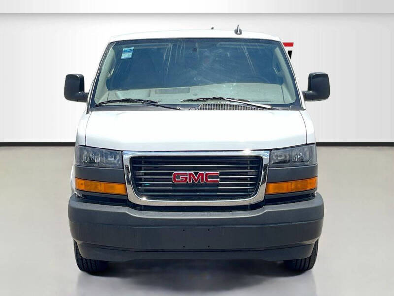 2025 GMC Savana 2500
