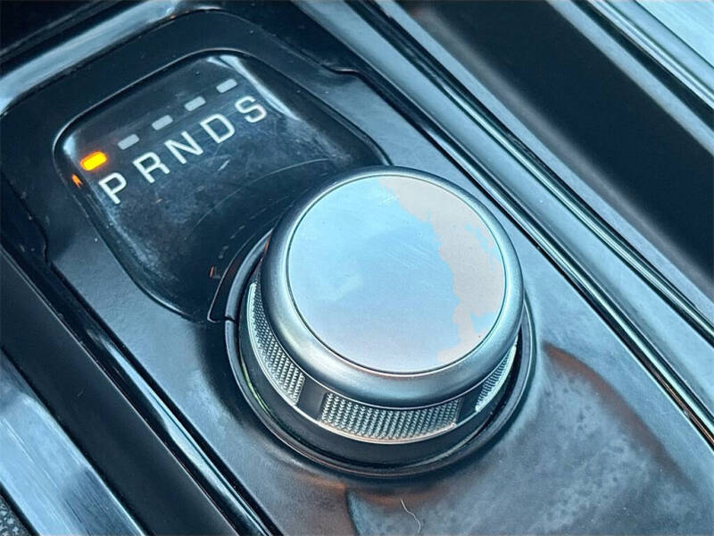 2023 Chrysler 300 S V8