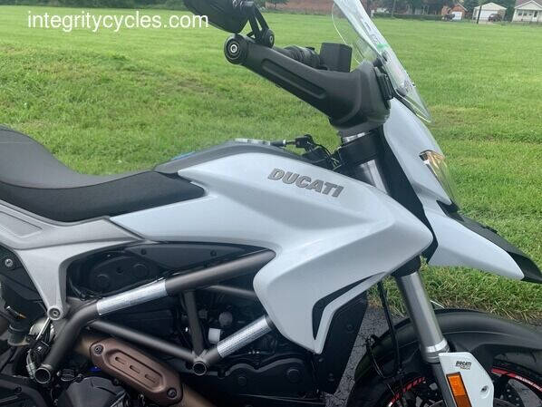 2014 Ducati Hyperstrada