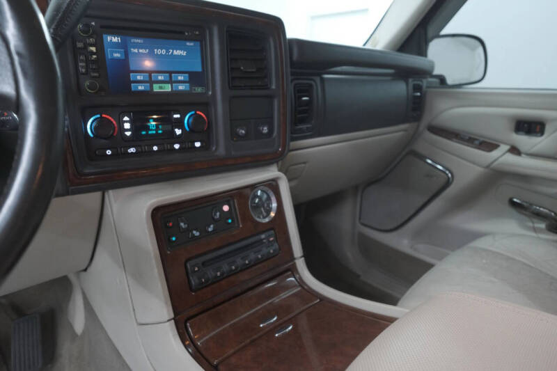 2005 Cadillac Escalade ESV Platinum Edition