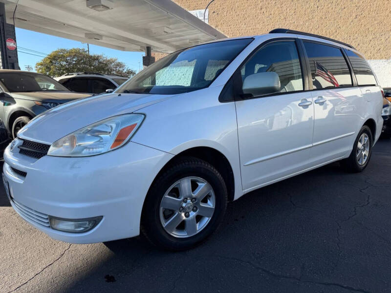 2004 Toyota Sienna