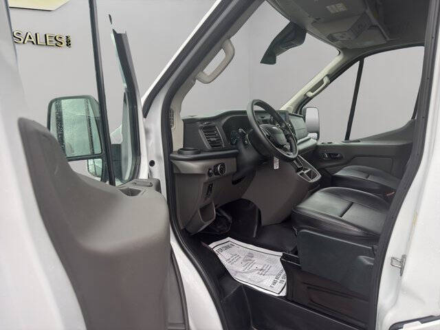 2024 Ford Transit 250