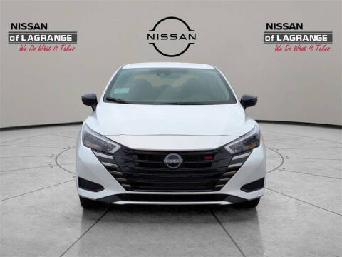 2025 Nissan Versa SR