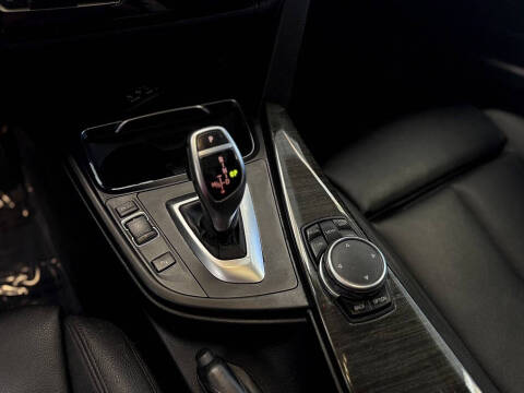 2017 BMW 3 Series 330i