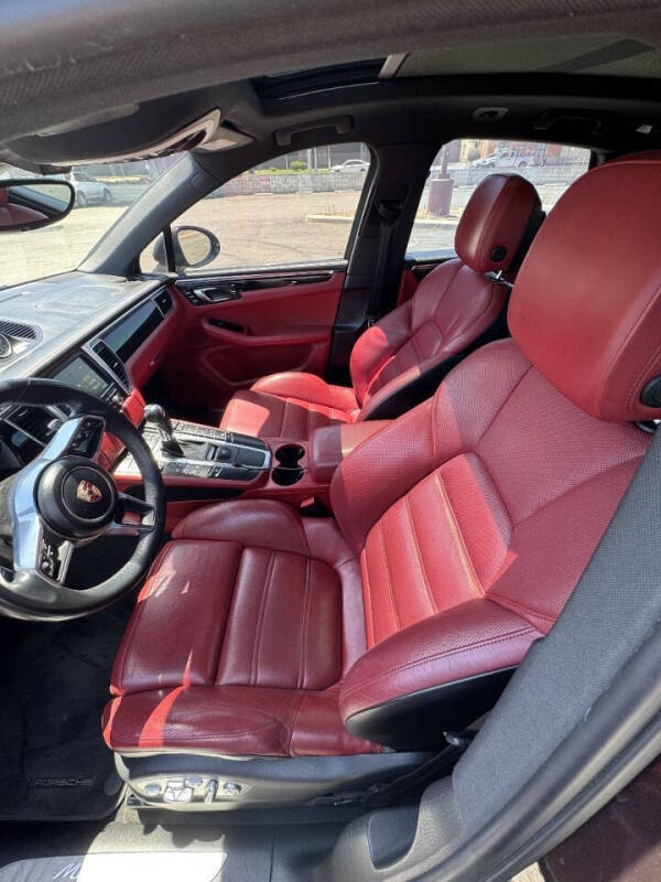 2015 Porsche Macan S