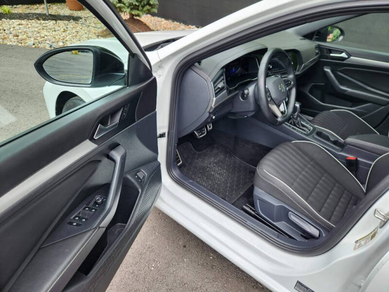 2024 Volkswagen Jetta Sport