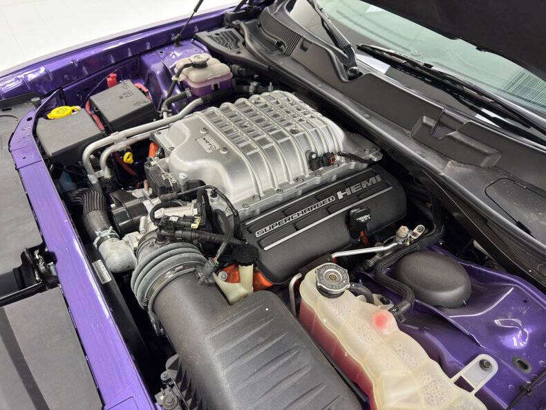 2016 Dodge Challenger SRT Hellcat