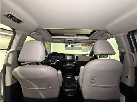 2017 Toyota Sienna