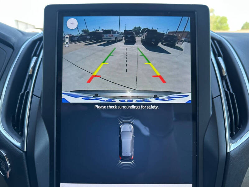 2024 Ford Edge Titanium