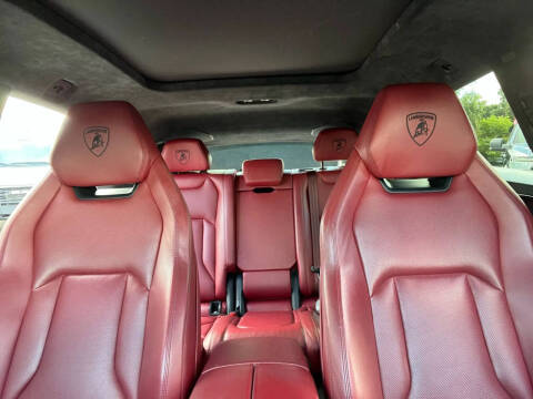 2019 Lamborghini Urus