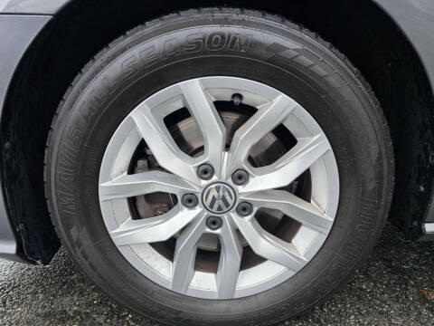 2016 Volkswagen Passat 1.8T S