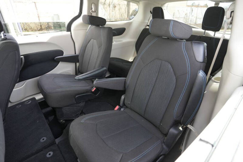 2021 Chrysler Pacifica Touring