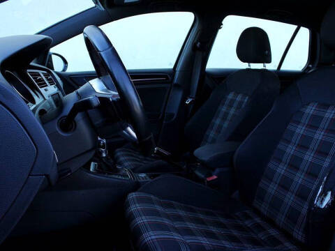 2016 Volkswagen Golf GTI S