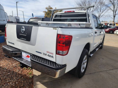 2011 Nissan Titan SV