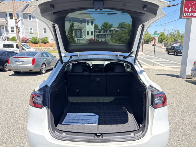 2023 Tesla Model Y Long Range