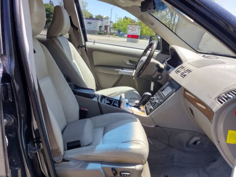 2005 Volvo XC90 2.5T