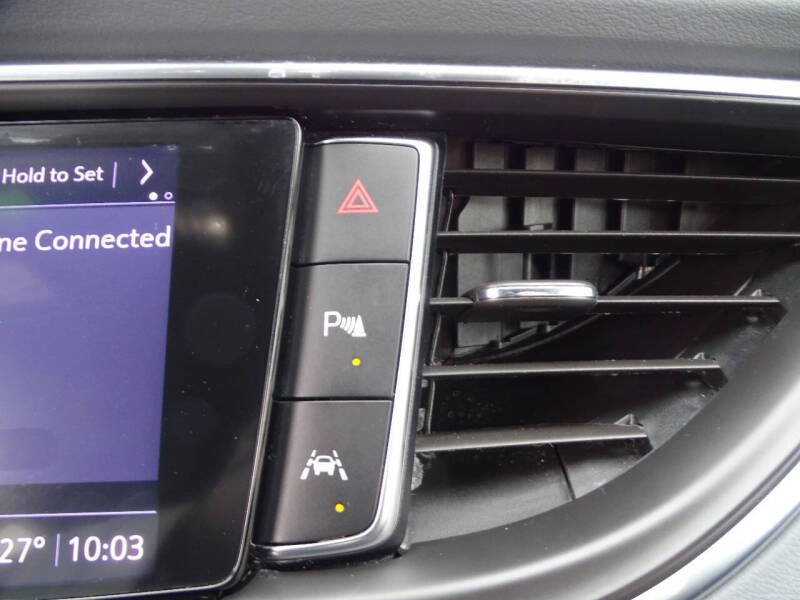 2022 Buick Enclave Essence