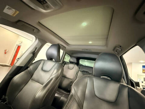 2017 Volvo XC60 T6 Dynamic
