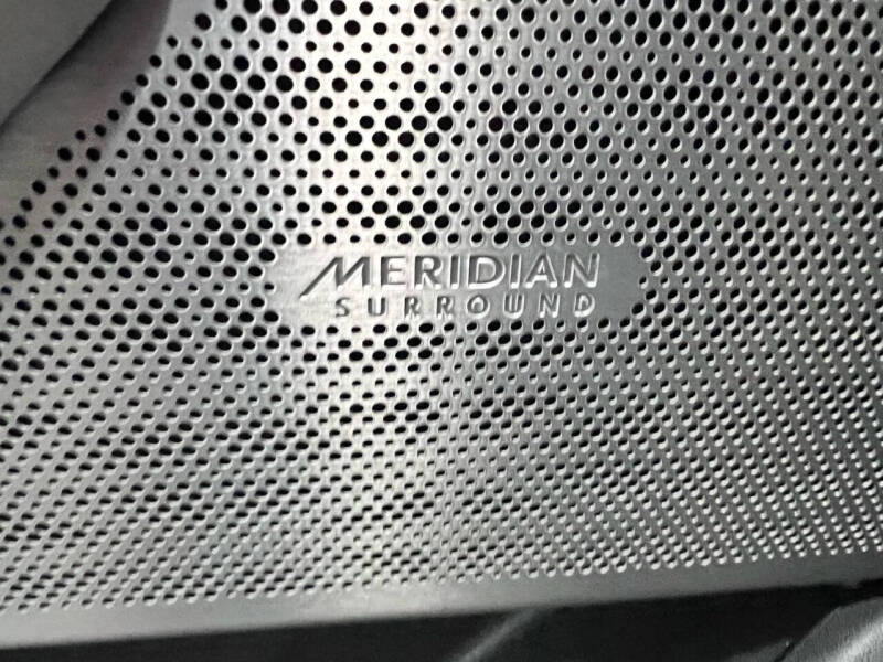 2019 Land Rover Range Rover Velar P250 R-Dynamic SE