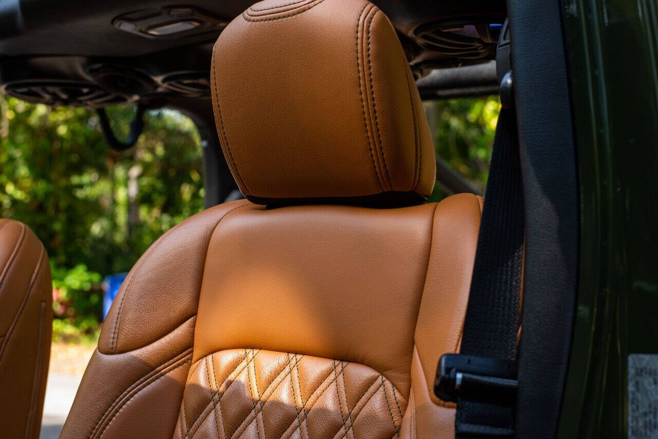 2021 JEEP Gladiator Pickup - $55,999