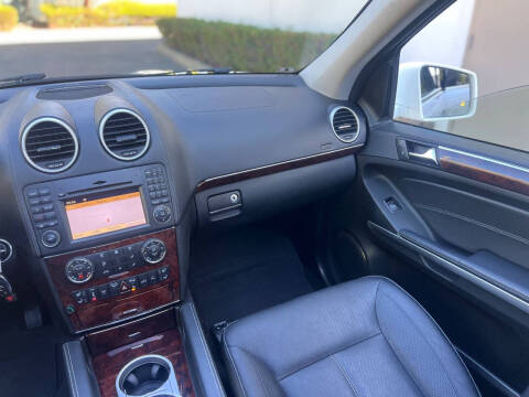 2011 Mercedes-Benz GL-Class GL 550 4MATIC